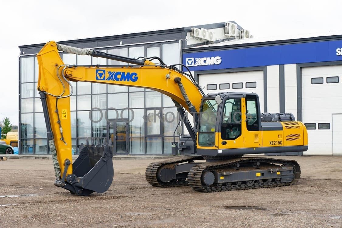 Экскаватор XCMG XE215C
